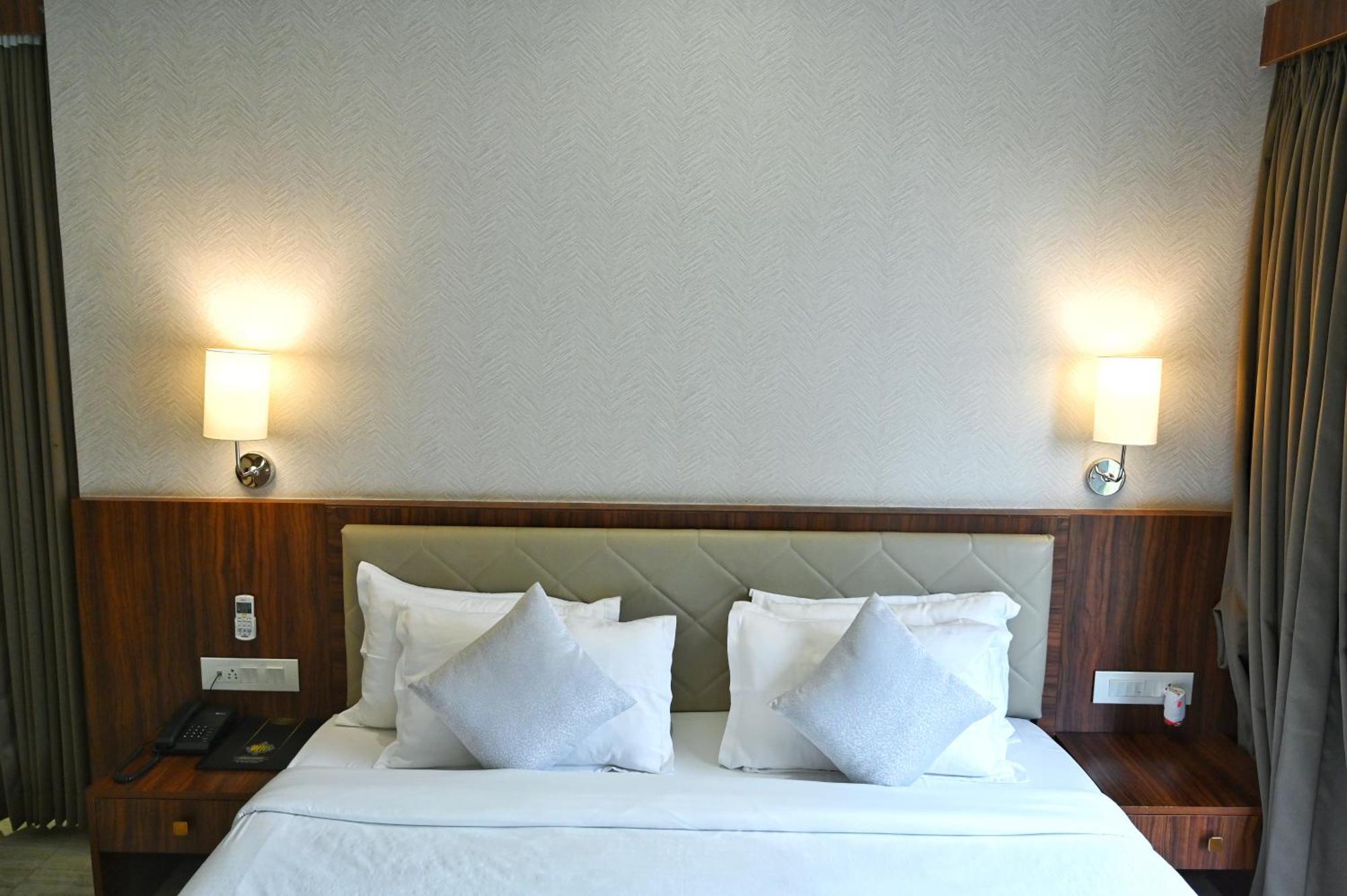 The One Hotel Насик Экстерьер фото